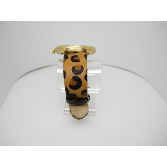 Women's Guess Water Resistant Analog 47mm Crystals Dial Watch (D442) - Picture 8 of 12